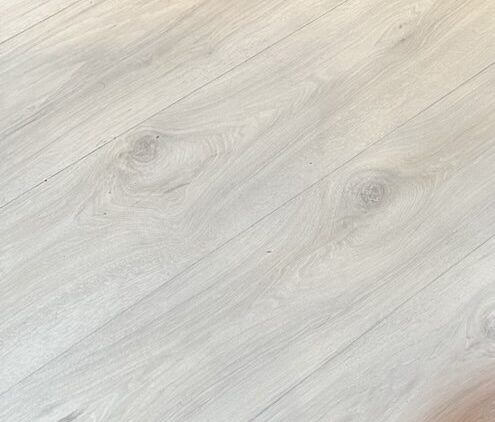 29/img_698fbfc947846