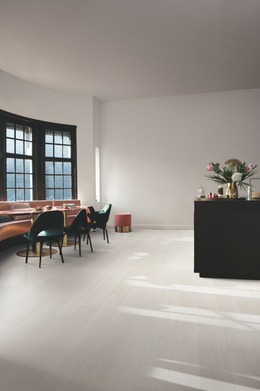 Ламинат Quick Step Impressive IM4665 Дуб серый лакированный